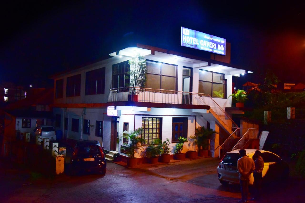 Hotel Caveri Inn Madikeri Kültér fotó